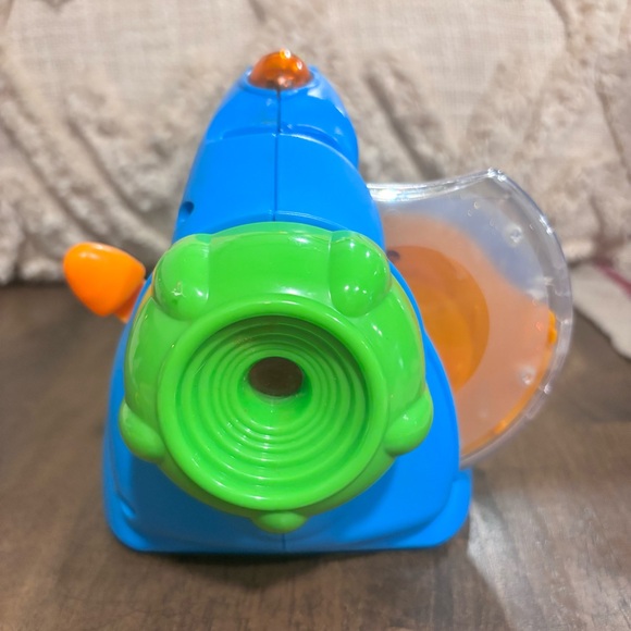 2003 Fisher Price Show & Tell Projector View Master with Remote Control - Picture 1 of 8